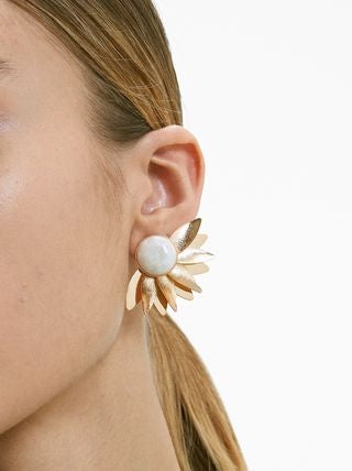 Flower Golden Pearl Earrings