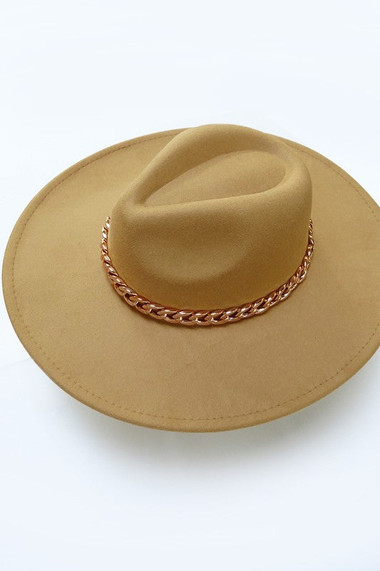 "Love of Style" Fedora Hat with Gold Chain