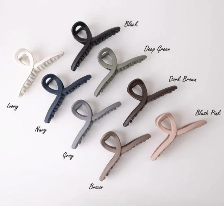 The Matte Loop Claw Clip